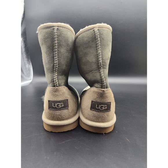 UGG Classic Short Sheepskin Boots Women’s 6 Gray Suede Fur Lined Winter Boot - Picture 1 of 7